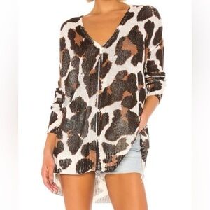 Show Me Your Mumu Leopard Print V-Neck Knit Sweater Tunic Small, Oversized Fit